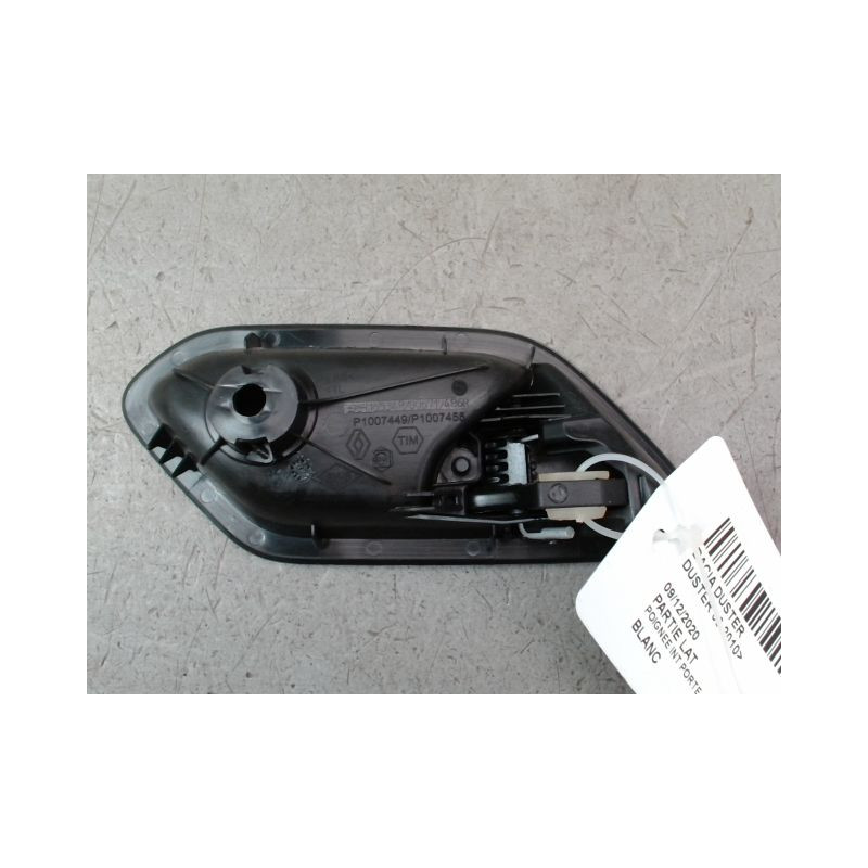 POIGNEE INTERIEURE PORTE ARRIERE GAUCHE DACIA DUSTER 2010-