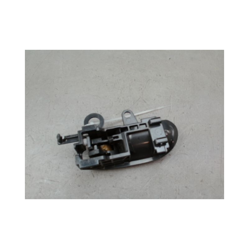 POIGNEE INTERIEURE PORTE AVANT DROIT TOYOTA YARIS VERSO Phase 1 1999-2003