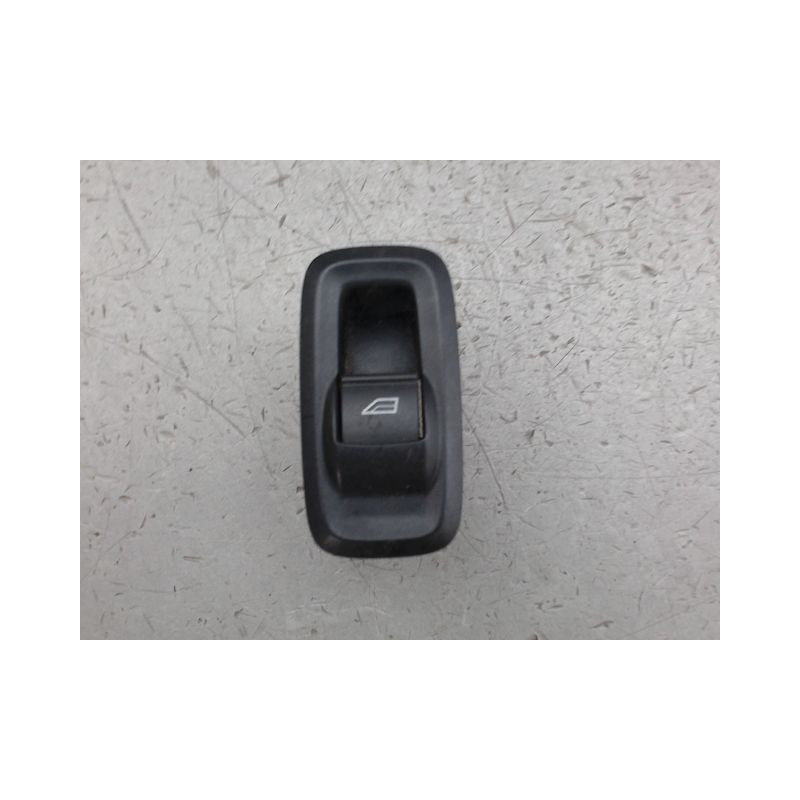 COMMANDE LEVE-GLACE PORTE AVD FORD FIESTA