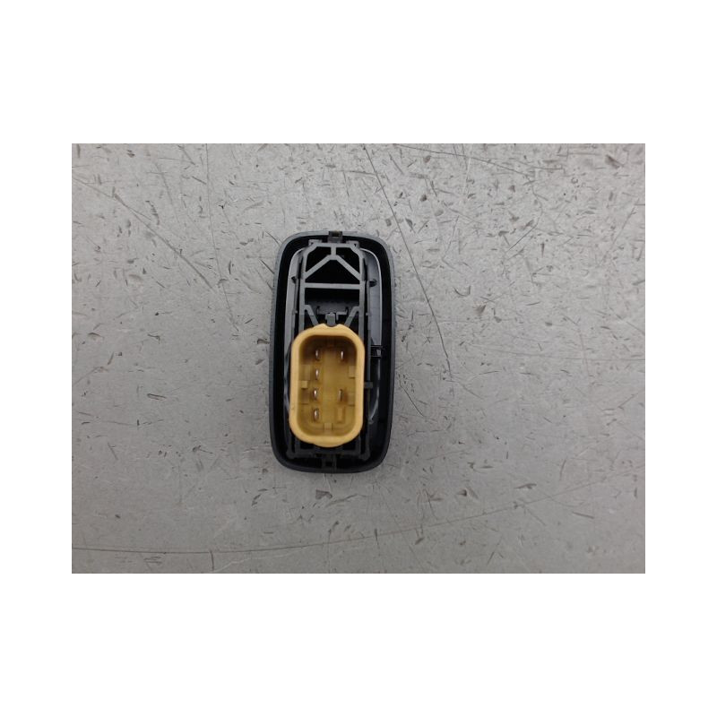 COMMANDE LEVE-GLACE PORTE AVD FORD FIESTA