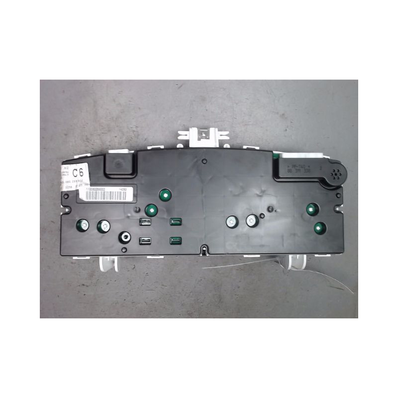 BLOC COMPTEURS TOYOTA COROLLA 2004-