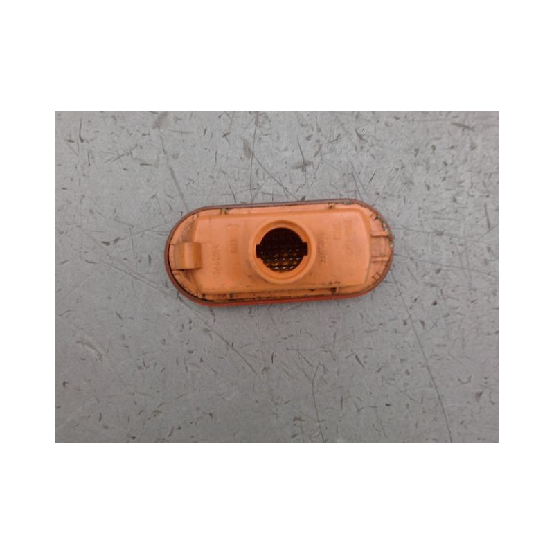 REPETITEUR AILE GAUCHE FORD FIESTA