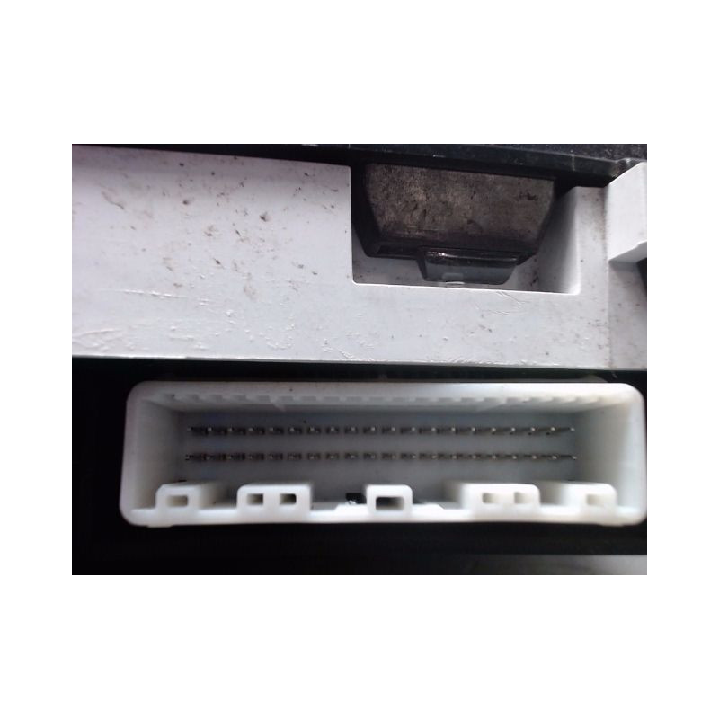 BLOC COMPTEURS TOYOTA COROLLA 2004-
