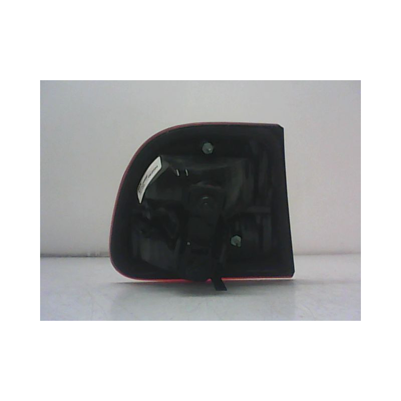 FEU ARRIERE INTERIEUR DROIT SEAT LEON