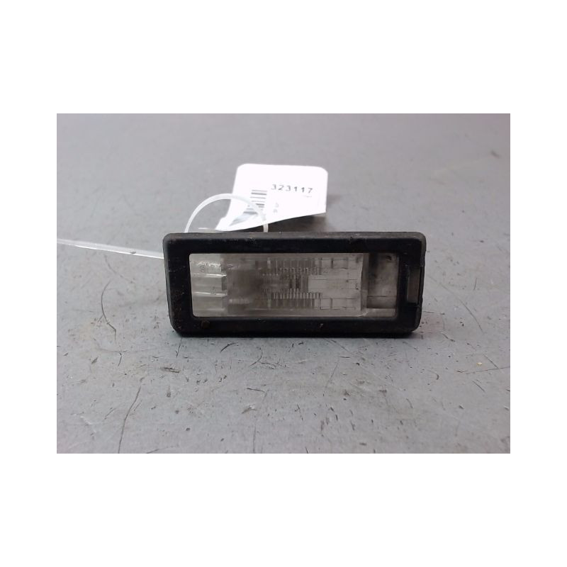 ECLAIREUR PLAQUE DE POLICE RENAULT GRAND SCENIC MONOSP. III Phase 1 LONG 2009-2011