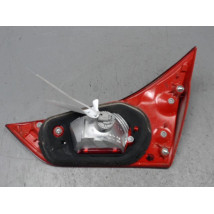 FEU ARRIERE INTERIEUR GAUCHE TOYOTA AURIS