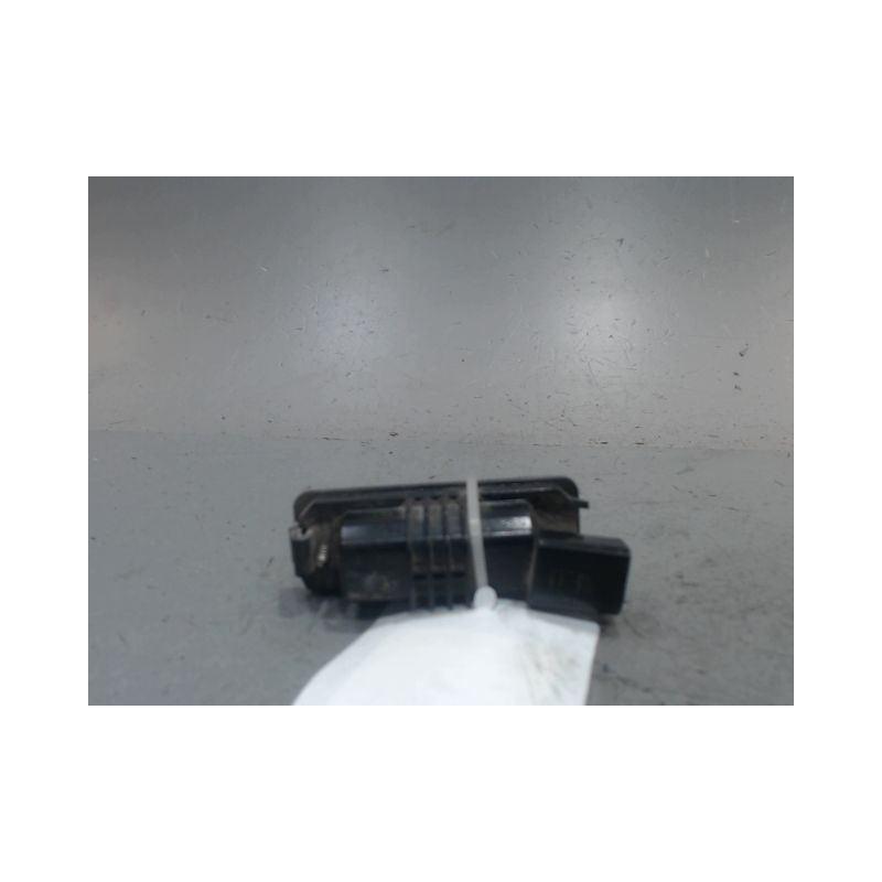 ECLAIREUR PLAQUE DE POLICE DROIT SEAT LEON