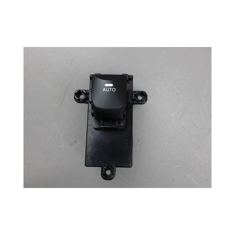 COMMANDE LEVE-GLACE PORTE AVD HYUNDAI I30