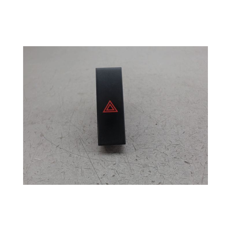 BOUTON DE WARNING CHEVROLET SPARK