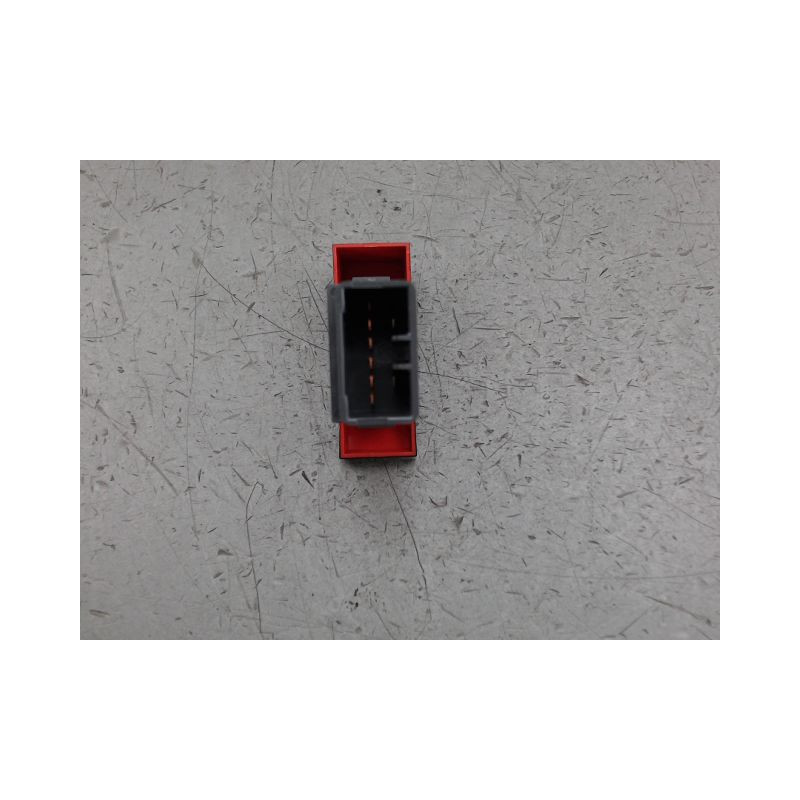 BOUTON DE WARNING CHEVROLET SPARK