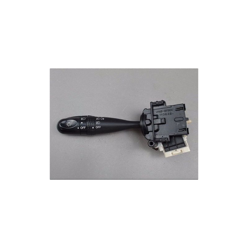 COMMANDE CLIGNOTANT TOYOTA COROLLA VERSO 2002-2004