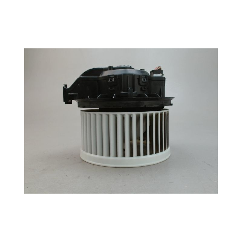 MOTEUR VENTILATEUR CHAUFFAGE VOLKSWAGEN UP