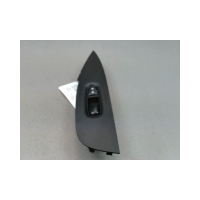COMMANDE LEVE-GLACE PORTE AVD NISSAN QASHQAI BREAK II Phase 1 2014-...