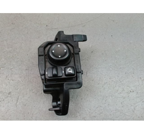 COMMANDE RETROVISSEUR EXT ELECTRIQUE