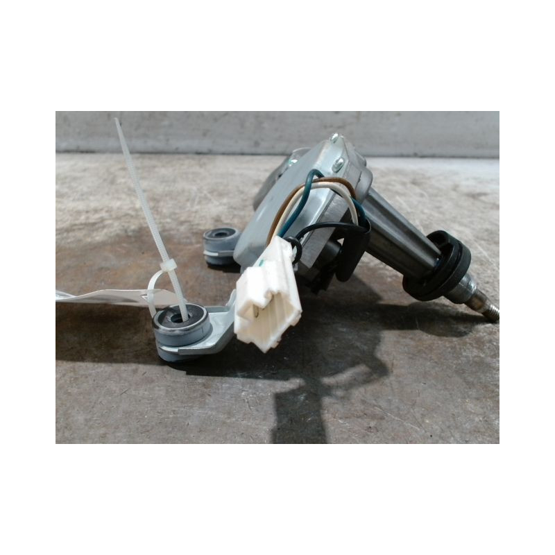 MOTEUR ESSUIE-GLACE ARRIERE SSANGYONG KORANDO