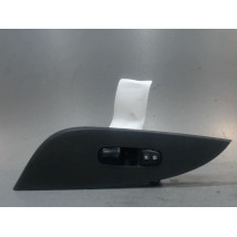 COMMANDE LEVE-GLACE PORTE AVD NISSAN PULSAR