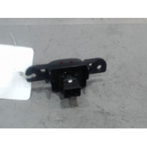 BOUTON DE WARNING NISSAN PULSAR