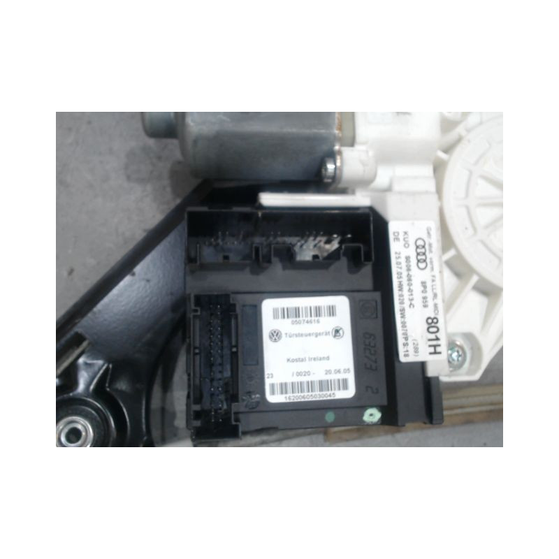 MECANISME+MOTEUR LEVE-GLACE AVANT GAUCHE AUDI A3