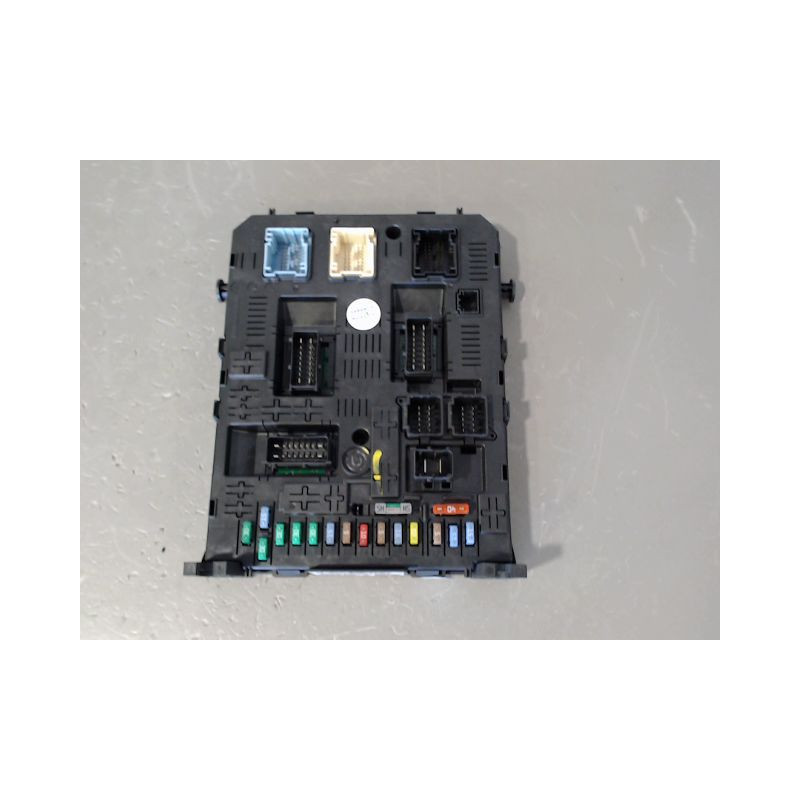 BOITIER GESTION HABITACLE PEUGEOT 308
