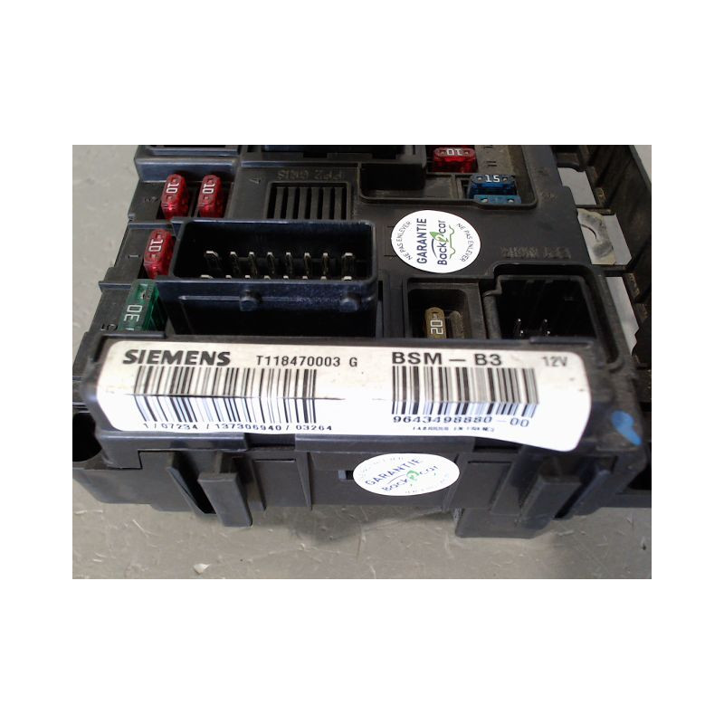 BOITE A FUSIBLES PEUGEOT 206