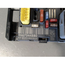BOITE A FUSIBLES CITROEN C4