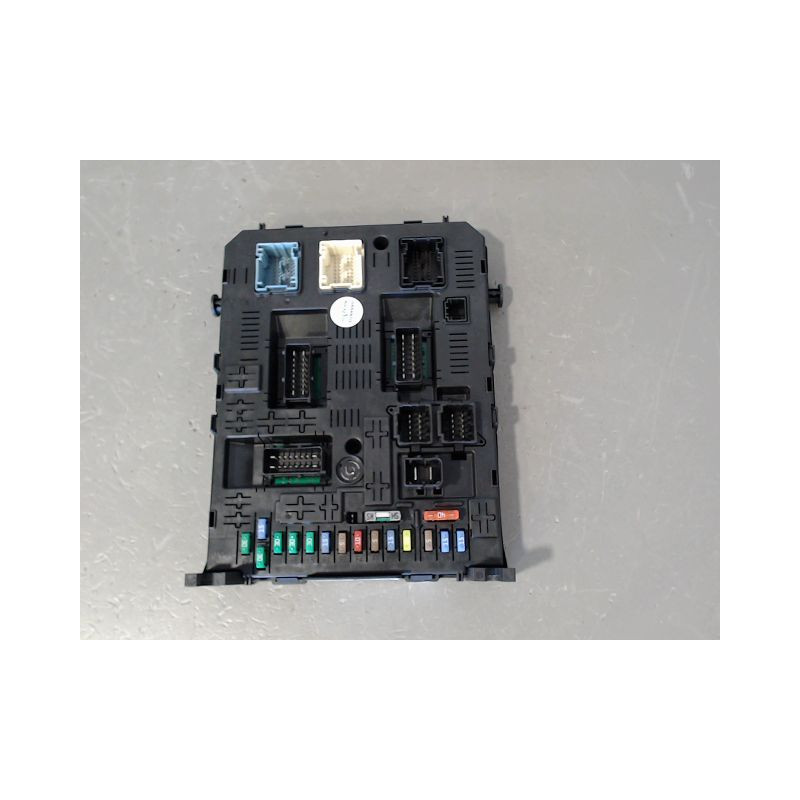 BOITIER GESTION HABITACLE PEUGEOT 308