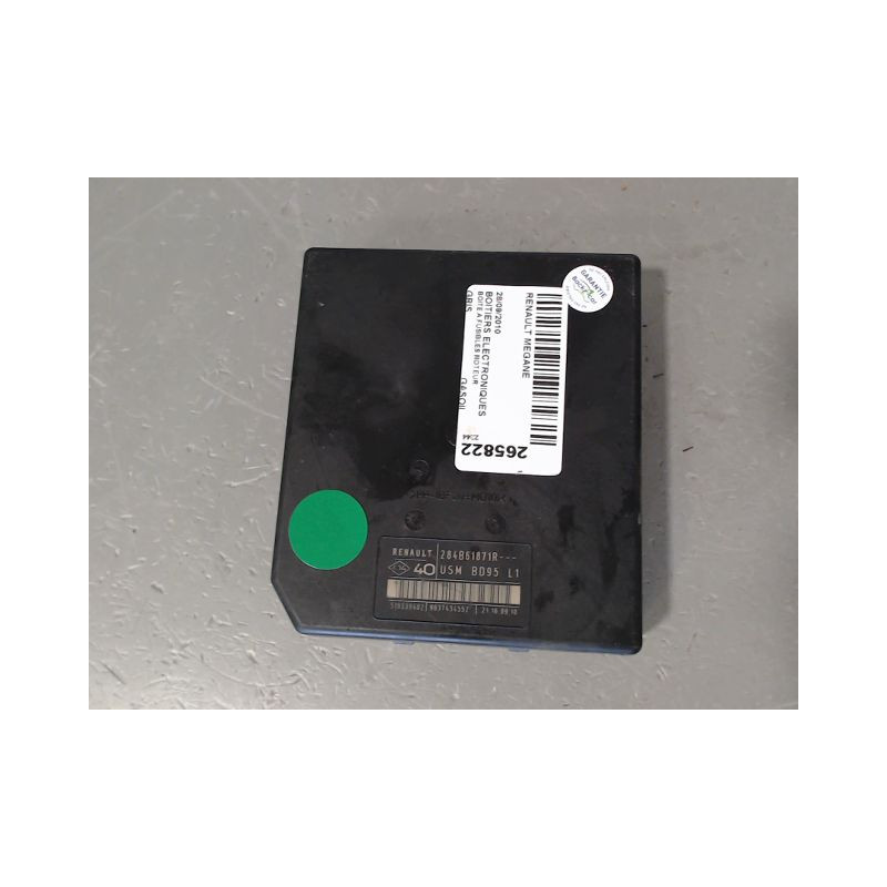 BOITE A FUSIBLES RENAULT MEGANE