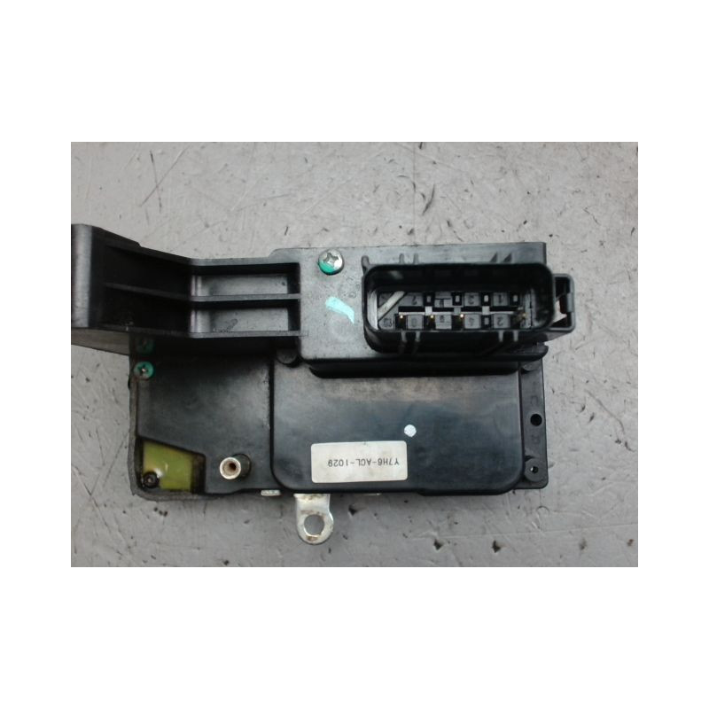 SYSTEME CONDAMNATION AVANT DROIT FORD FIESTA 2005-