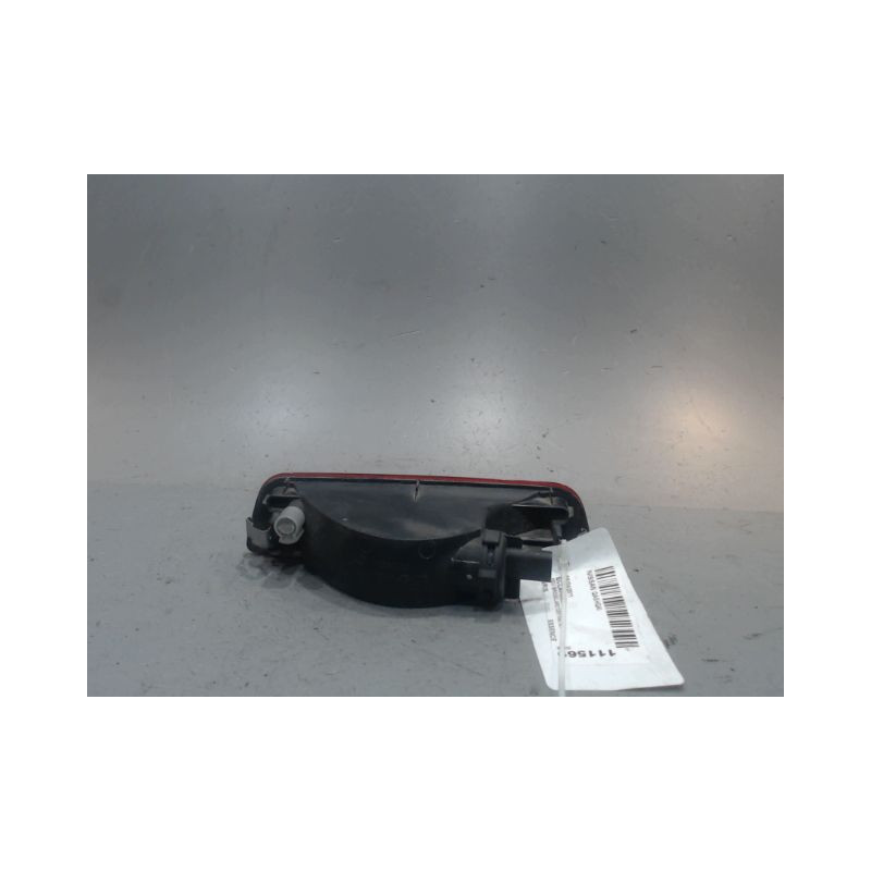 FEU BROUILLARD CENTRAL ARRIERE NISSAN QASHQAI
