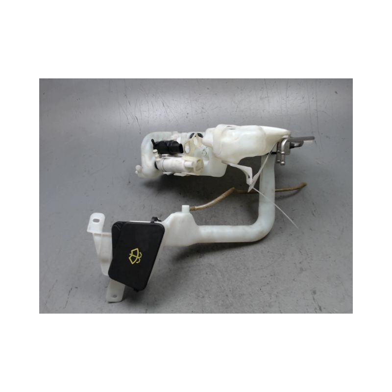 RESERVOIR LAVE-GLACE AVANT MERCEDES CLASSE E 2002-