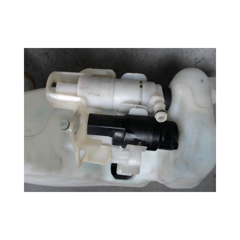 RESERVOIR LAVE-GLACE AVANT MERCEDES CLASSE E 2002-
