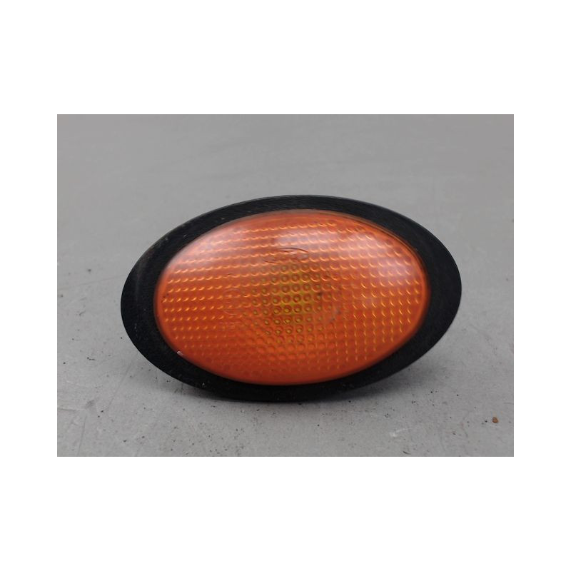 REPETITEUR AILE DROIT FORD FIESTA