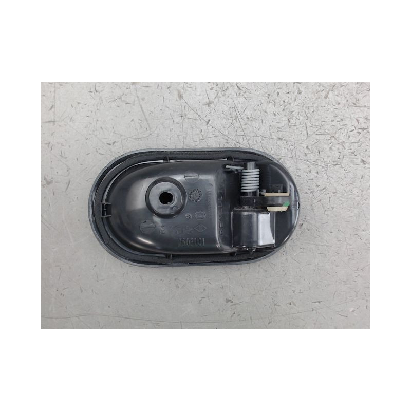 POIGNEE INTERIEURE PORTE AVANT GAUCHE DACIA DUSTER