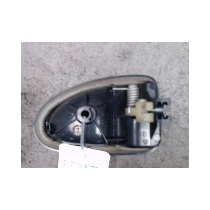 POIGNEE INTERIEURE PORTE AVANT GAUCHE RENAULT CLIO II PH.2 01-06