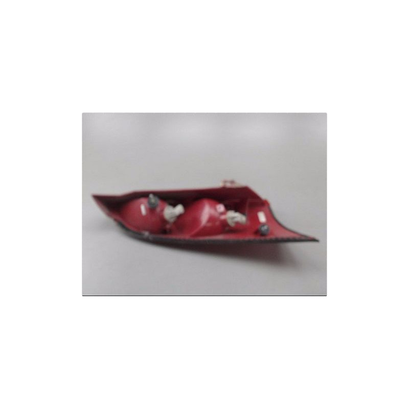 FEU ARRIERE GAUCHE  FORD FOCUS 98-04