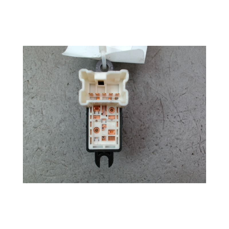 COMMANDE LEVE-GLACE PORTE AVD NISSAN MICRA 2009-