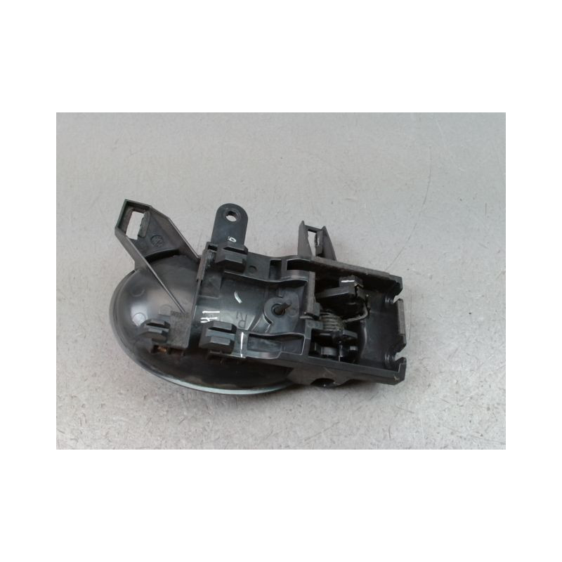POIGNEE INTERIEURE PORTE AVANT DROIT NISSAN MICRA 2009-