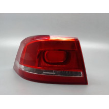 FEU ARRIERE GAUCHE  VOLKSWAGEN PASSAT BERL. VI (36) 2010-...