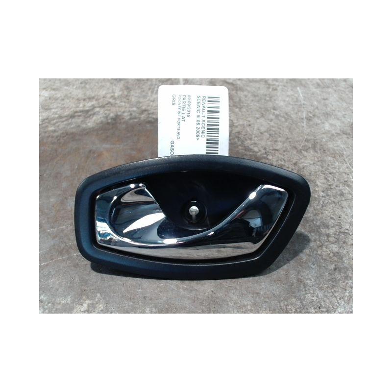 POIGNEE INTERIEURE PORTE AVANT GAUCHE RENAULT SCENIC III 2009-