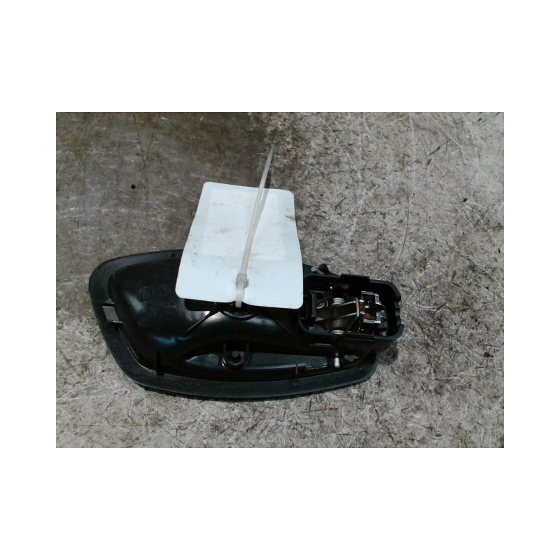 POIGNEE INTERIEURE PORTE AVANT GAUCHE RENAULT SCENIC III 2009-