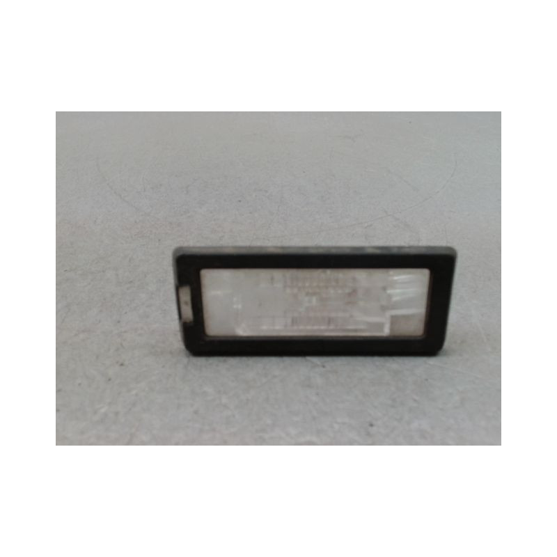 ECLAIREUR PLAQUE DE POLICE GAUCHE RENAULT CAPTUR Phase 1 2013-...
