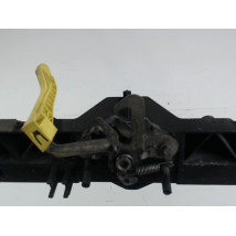 TRAVERSE SUPERIEURE ARMATURE AVANT PEUGEOT PARTNER TEPEE 2008-
