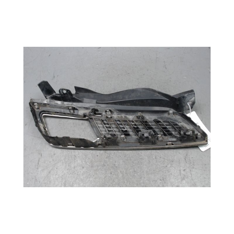 GRILLE CALANDRE GAUCHE NISSAN MICRA