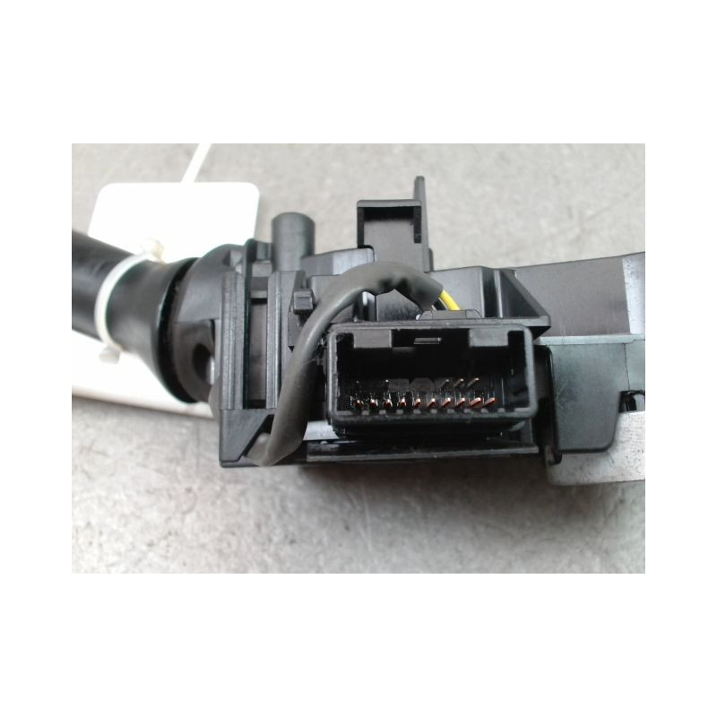 COMMANDE ECLAIRAGE TOYOTA RAV4 BREAK III Phase 1 2006-2009