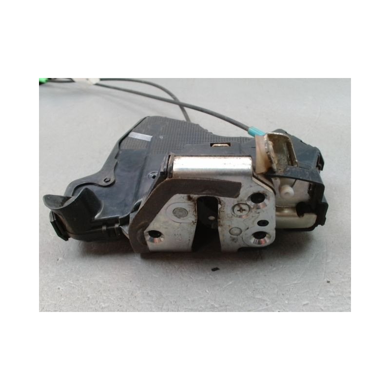 SYSTEME CONDAMNATION AVANT DROIT TOYOTA RAV4 BREAK III Phase 1 2006-2009