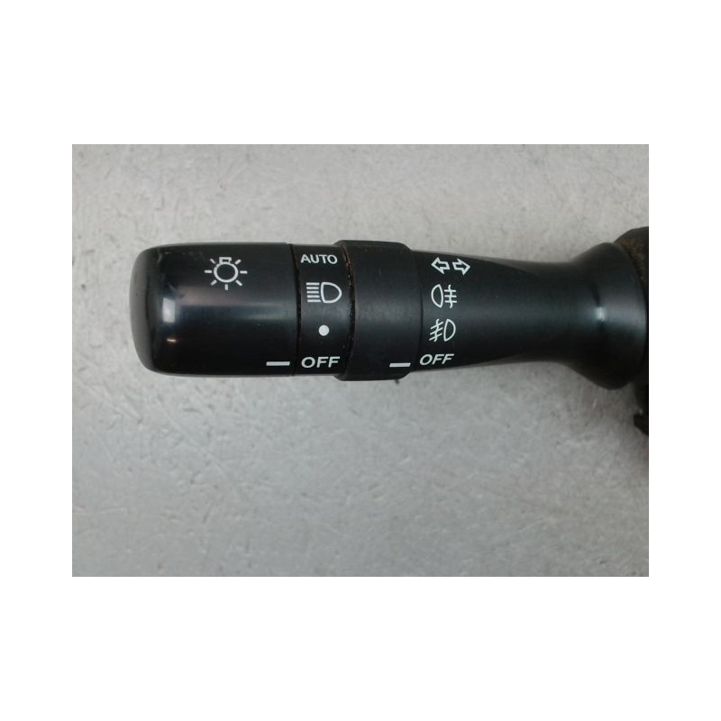 COMMANDE ECLAIRAGE TOYOTA RAV4 BREAK III Phase 1 2006-2009