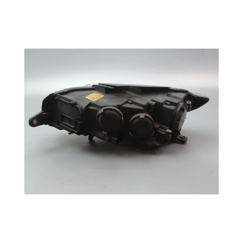 PHARE DROIT VOLKSWAGEN PASSAT 2010-