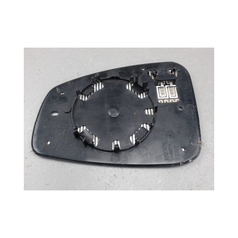 GLACE RETROVISEUR EXT D RENAULT MEGANE