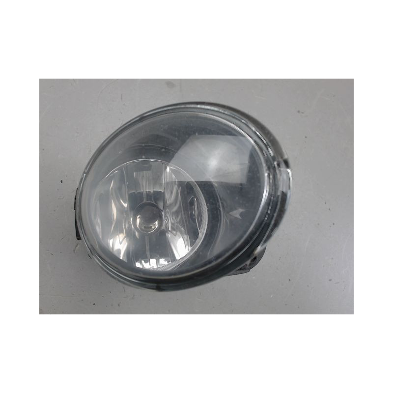 PHARE ANTIBROUILLARD AVANT DROIT VOLKSWAGEN PASSAT