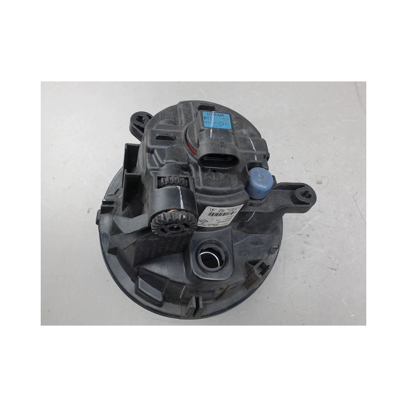 PHARE ANTIBROUILLARD AVANT DROIT RENAULT TWINGO